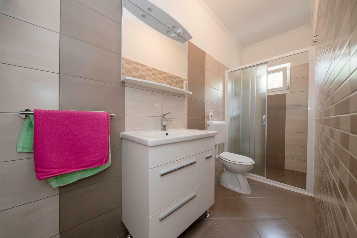 Apartman Jasmina Daire Banjol Dış mekan fotoğraf